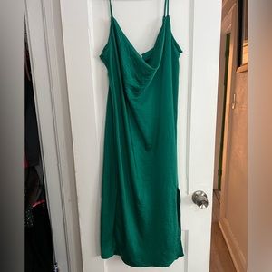 Emerald silky dress with slit